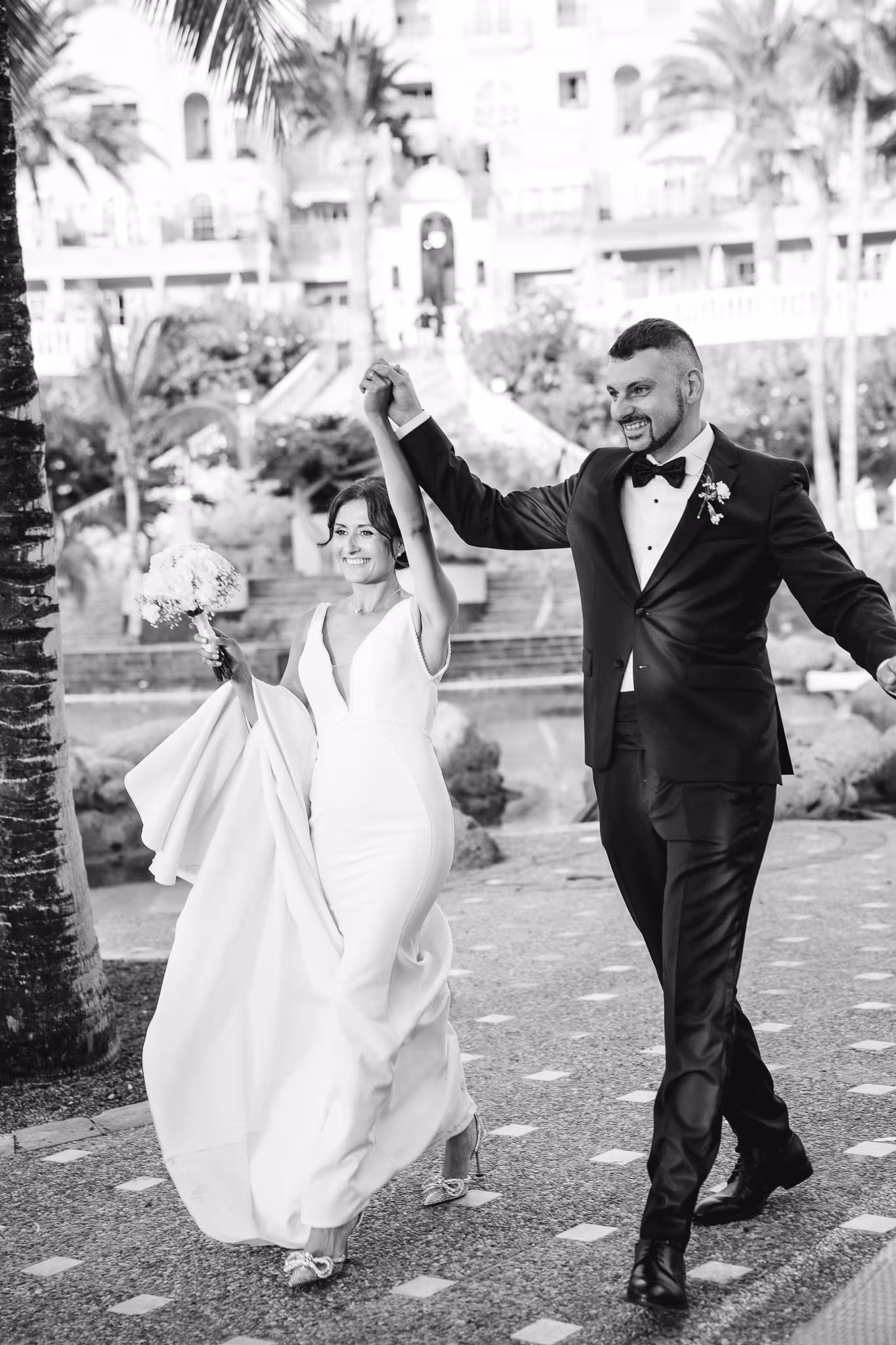 Fotografía de boda de Denis y Natalia en Costa Adeje, Tenerife — imagen 19 de 20