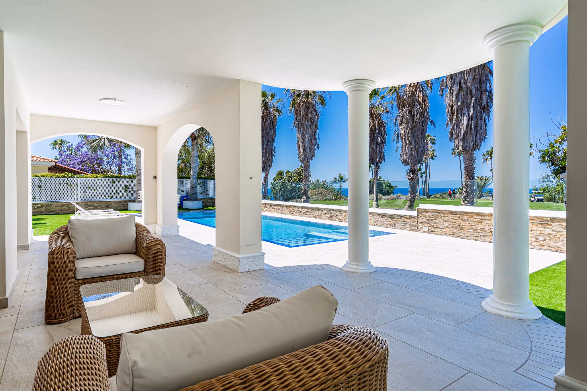 Fotografía inmobiliaria de villa en La Caleta, Tenerife — imagen 11 de 30