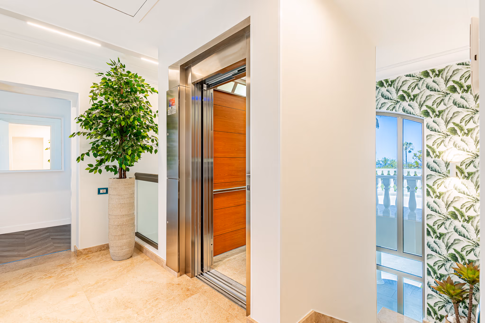 Fotografía inmobiliaria de villa en La Caleta, Tenerife — imagen 14 de 30