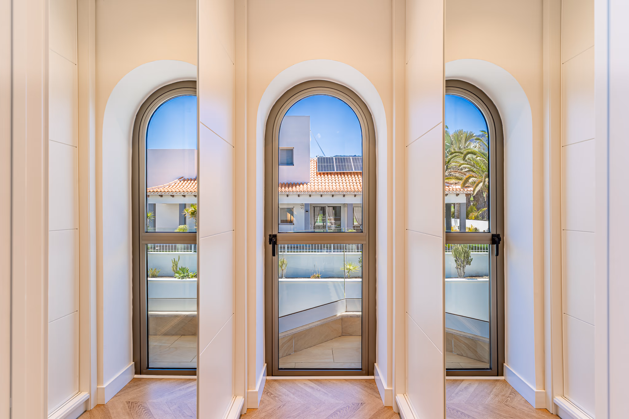 Fotografía inmobiliaria de villa en La Caleta, Tenerife — imagen 17 de 30